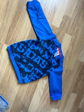 Pull Adidas 12-18mois