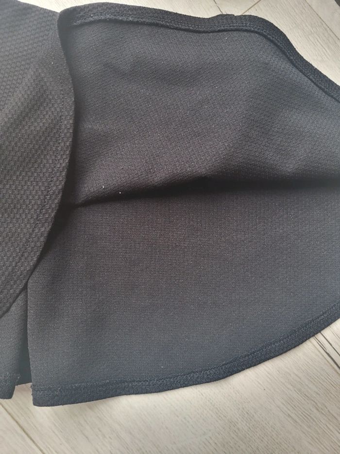 Jupette évasée noire kiabi 4ans - photo numéro 3