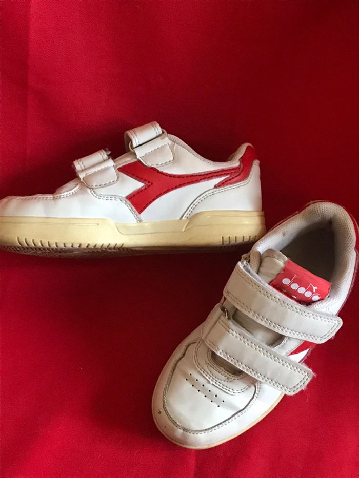 Baskets enfant marque Diadora taille 28