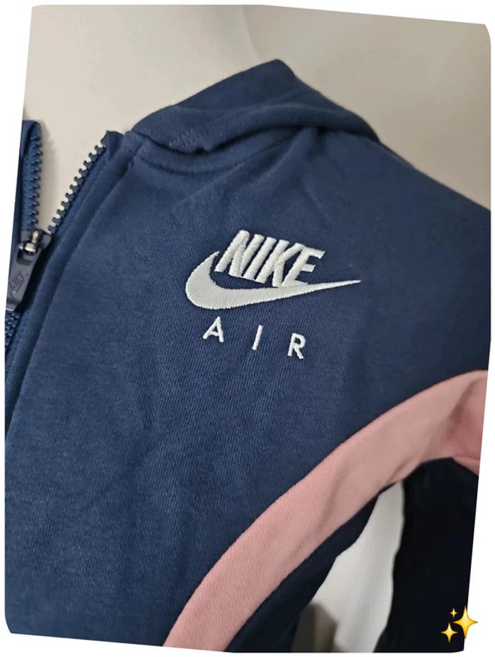 Gilet zip fille Nike air 11/12 ans🏷 - photo numéro 2