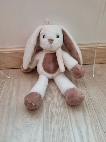 Lapin en peluche