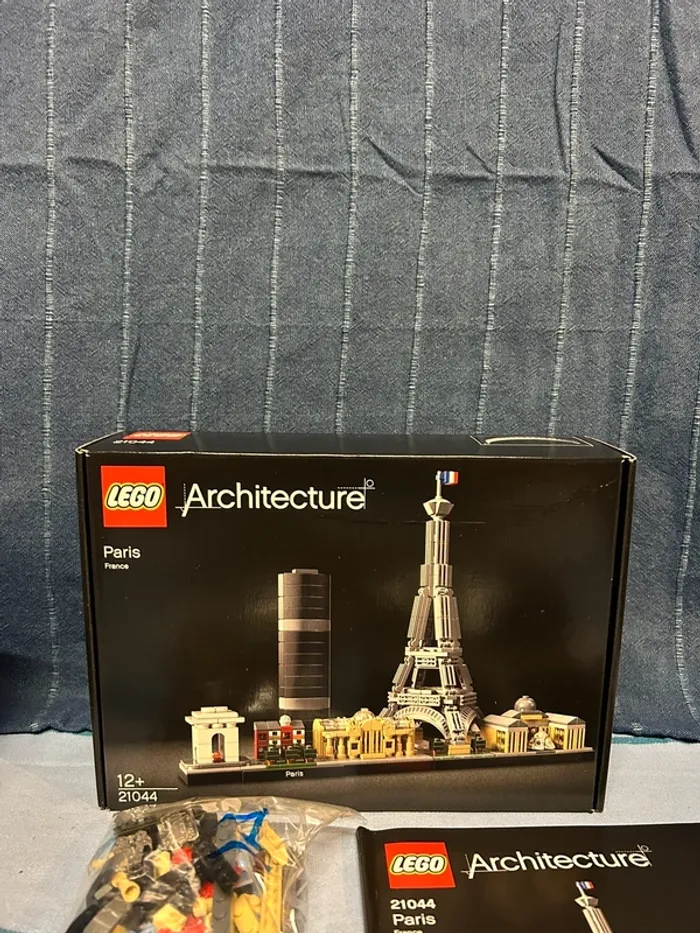 Lego Architecture Paris 21044 - photo numéro 3