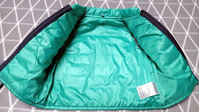 🦁Lot 2 vestes légères, 12 mois - photo numéro 2