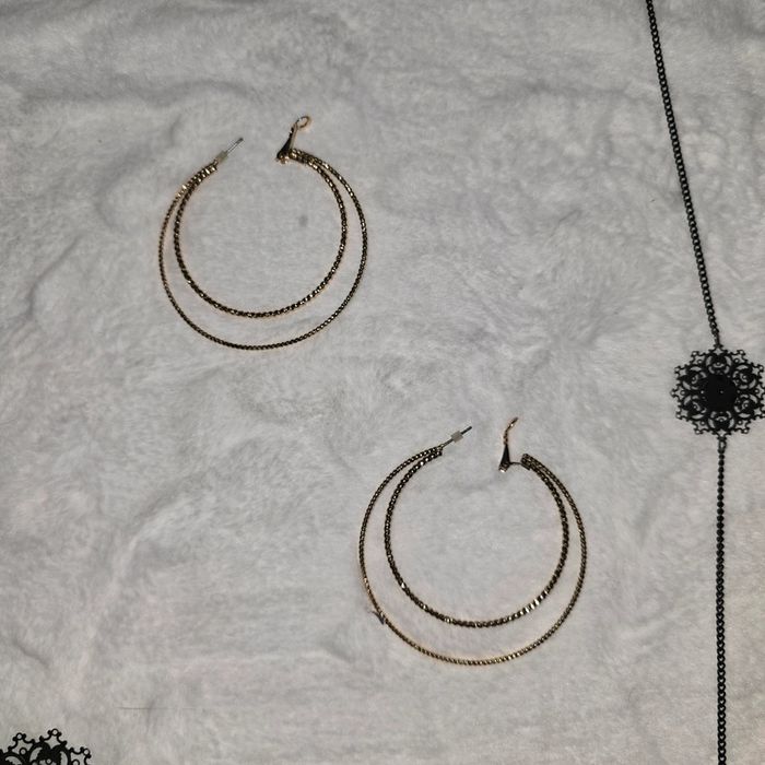 Lot de bijoux fantaisie sautoirs boucles d oreilles créoles - photo numéro 2