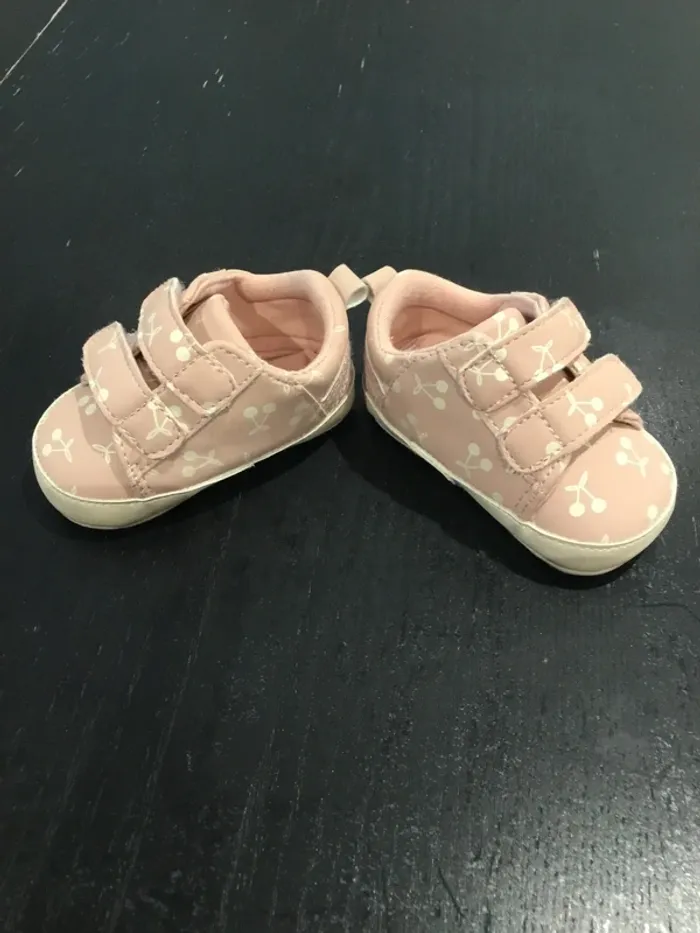 Chaussures bébé 0-3 mois - photo numéro 2