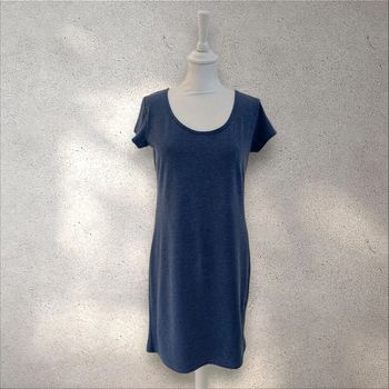 Robe manches courtes confortable en coton bleu taille M