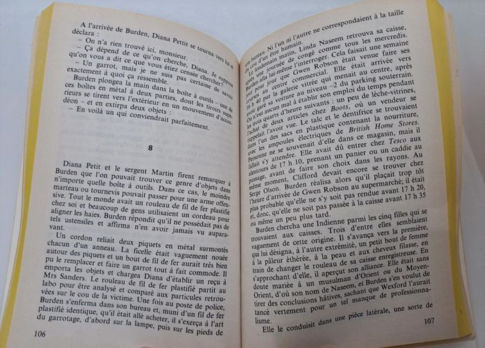 "Les desarrois du Pr Sanders", de Ruth Rendell.
288 pages.
ISBN : 2.7024.2124.5 - photo numéro 3