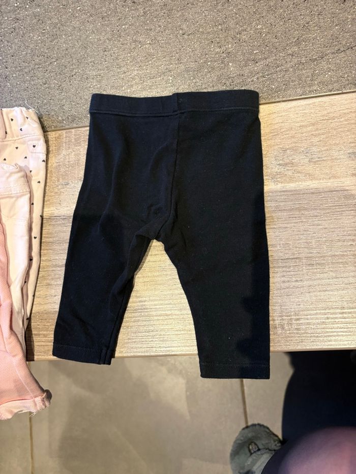 Lot pantalons 1 mois - photo numéro 3