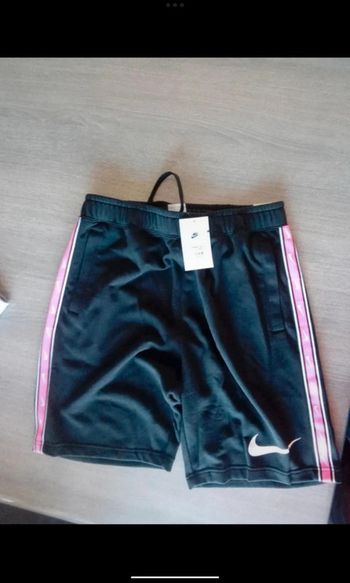 Short Nike