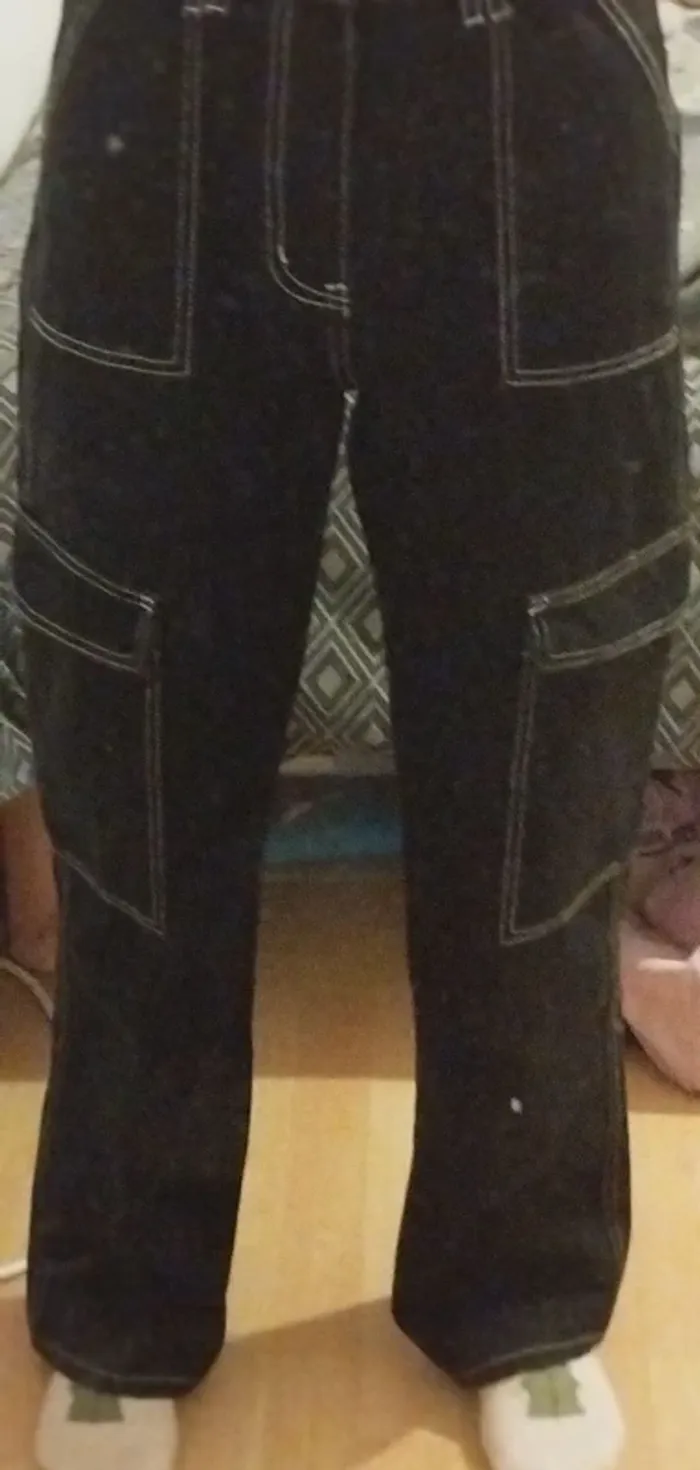 Jean noir couture blanche