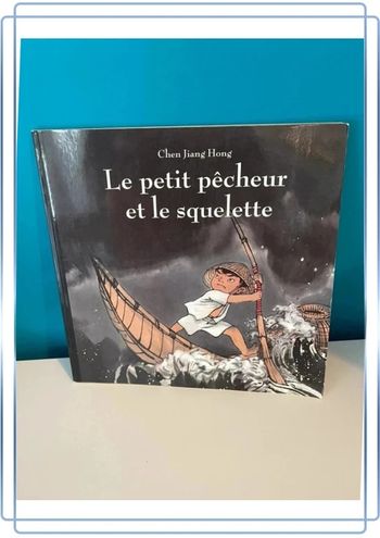 Livre école des loisirs le petit pêcheur et le squelette