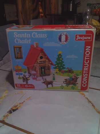 Jeujura chalet neuf avec étiquette 