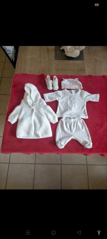 Ensemble fille naissance