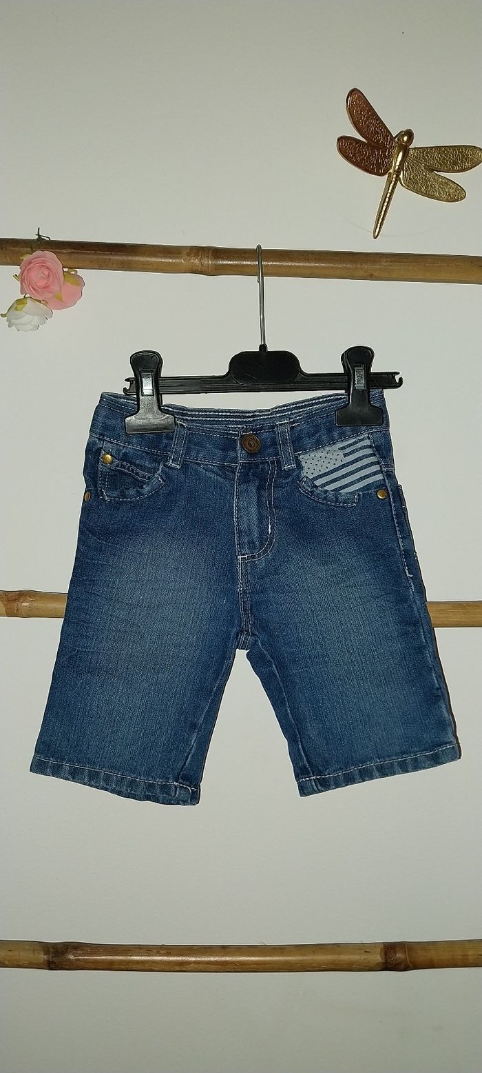 Short/ bermuda En jean État neuf 2 ans