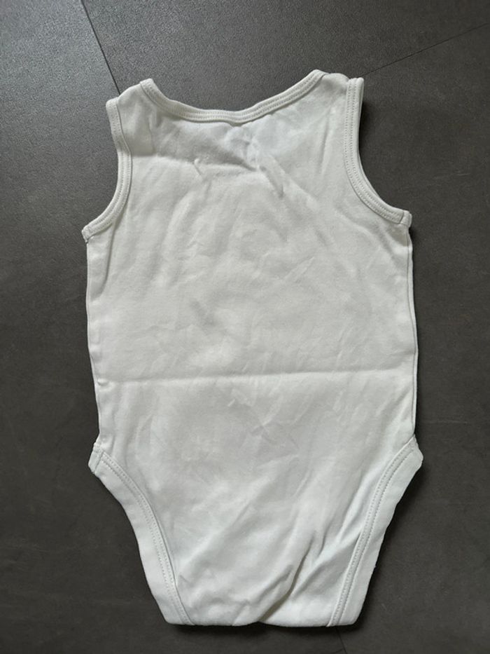 Lot bodies 6 mois - photo numéro 4