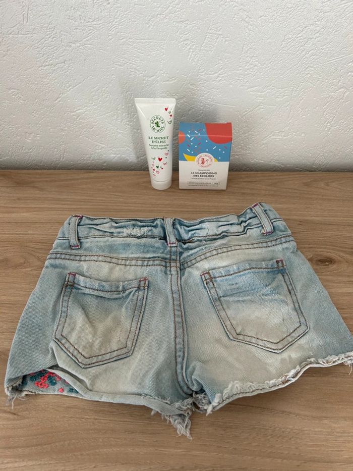 👖 Joli short en jean fleuri Denim Co. 👖 - photo numéro 6