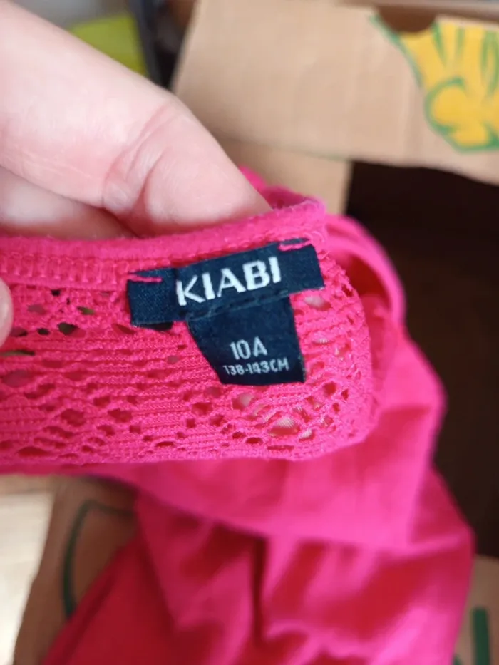 T-shirt taille 10ans - photo numéro 3