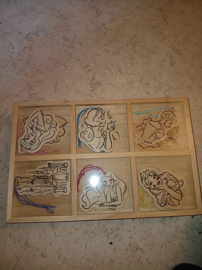 Pack 12 suspensions de Noël en bois disney princesses