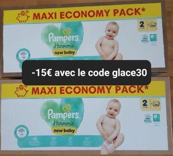 Deux cartons de couches Pampers taille 2 harmonie