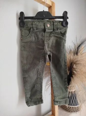 Jean Kaki/vert 12 mois Zeeman