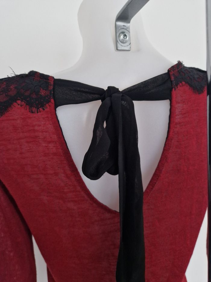 Haut bordeaux transparent avec épaules brodées Mim - photo numéro 5