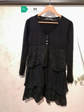 robe pull courte ou Tunique noir avec rangs volantès Ddp M