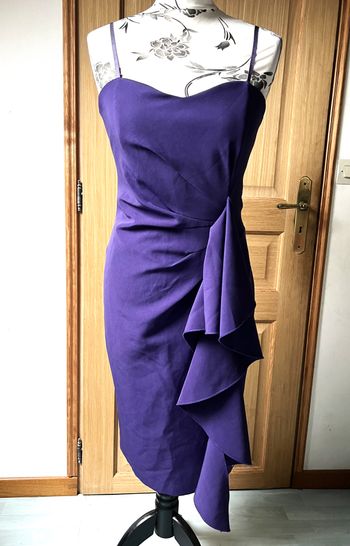 Robe chic violette mi-longue à bretelles Nascimento taille 36/38