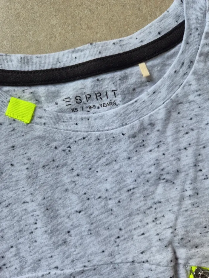 Tee-shirt garçon Esprit 8/9ans neuf gris chiné - photo numéro 2