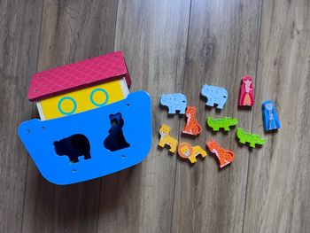 Trieur de formes l'arche de Noé en bois