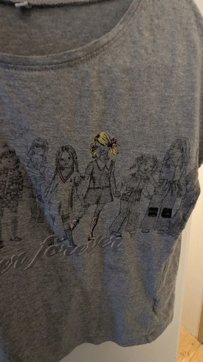 Tee shirt taille 12 ans