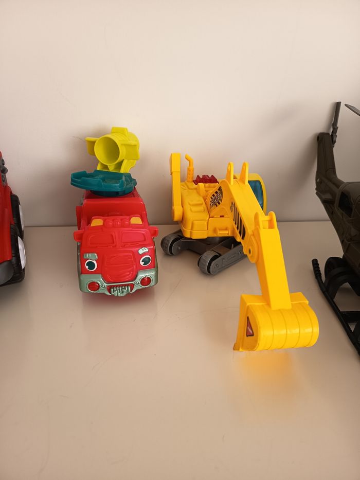 Lot de plusieurs véhicules - photo numéro 4