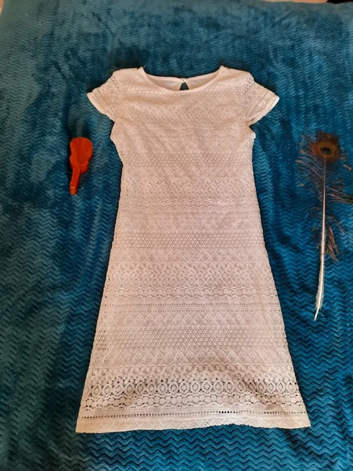 Robe blanche taille 3 blanc du nil - photo numéro 2