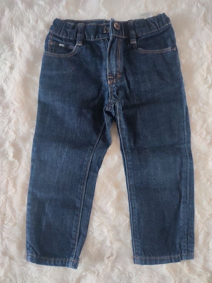 Jeans bleu regular fit Hugo Boss Taille 2ans 86cm