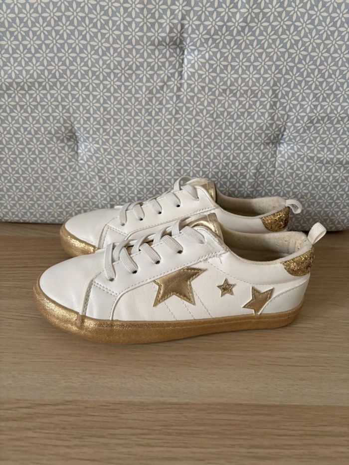Baskets "Stars" (Pointure : 33) - photo numéro 2