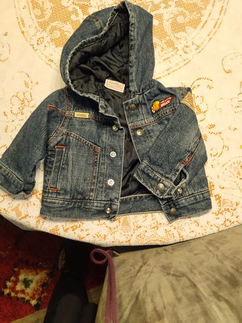 Veste en jean avec capuche