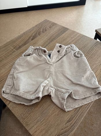 Short beige