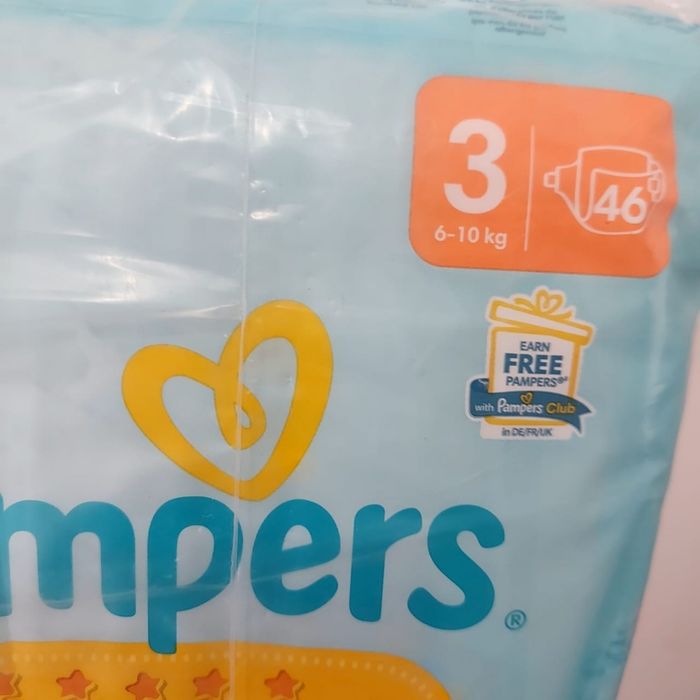 2 paquets de couches pampers - photo numéro 2