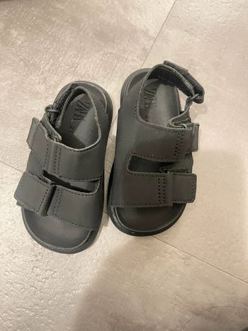 Sandale garçon taille 21