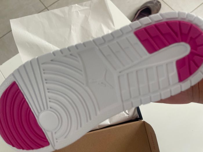 Nike air Jordan 1 low neuve authentiques - photo numéro 7