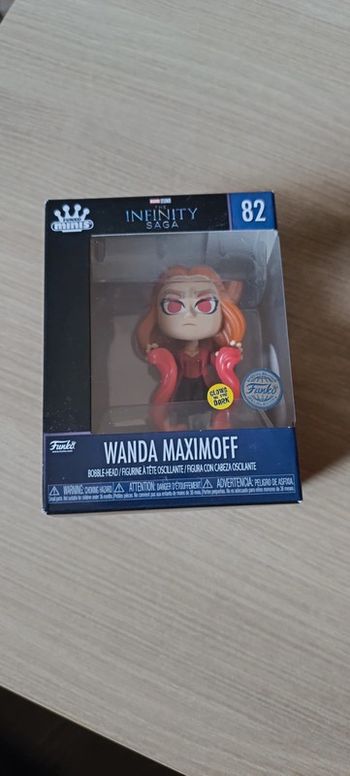 Figurine Marvel Wanda Maximoff The Infinity