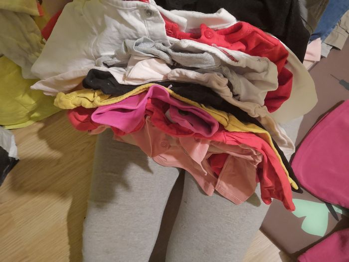 Lots vêtement petite fille 6 mois - photo numéro 3