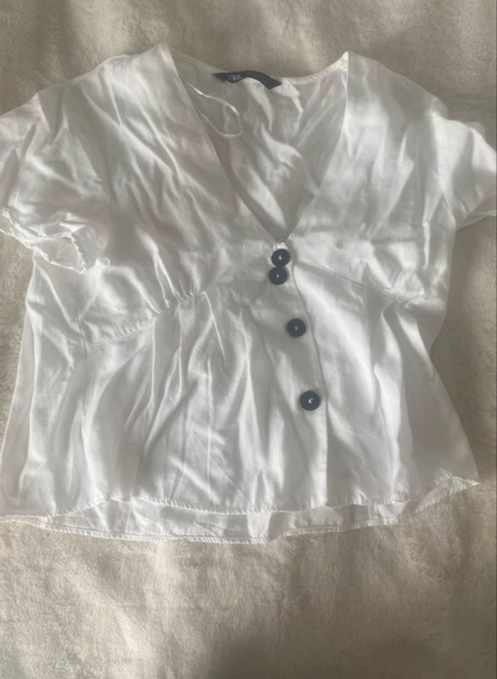 Haut blanc Zara avec boutons – Taille S - photo numéro 2