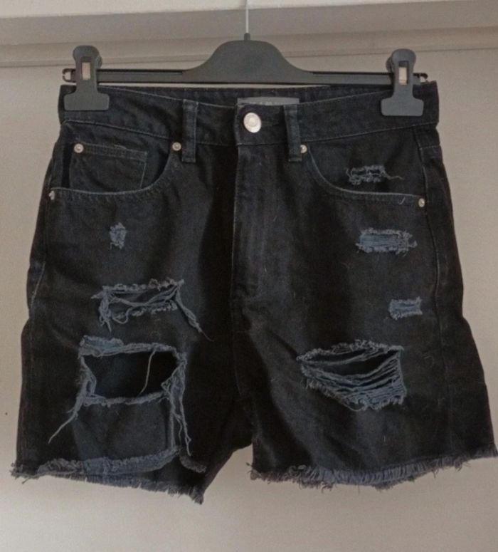 Short jeans
