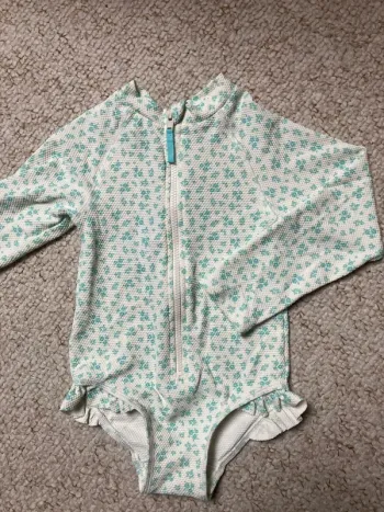 Combinaison de bain neuve 18 mois fille