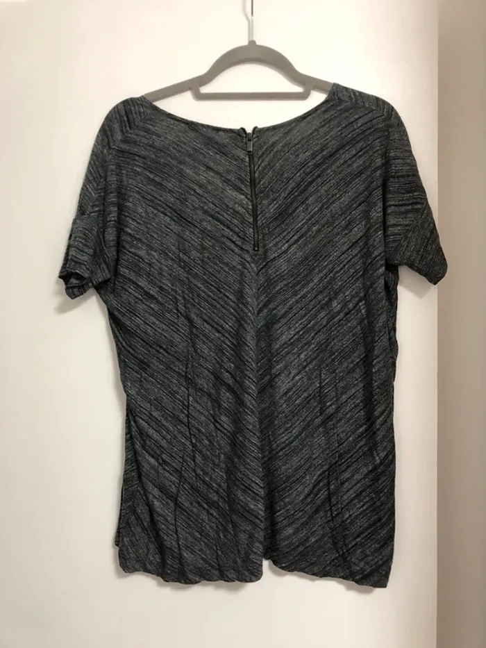 Superbe beau t-shirt long Zara col V taille M - photo numéro 6