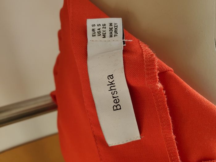 34 XS jupe short Bershka - photo numéro 3