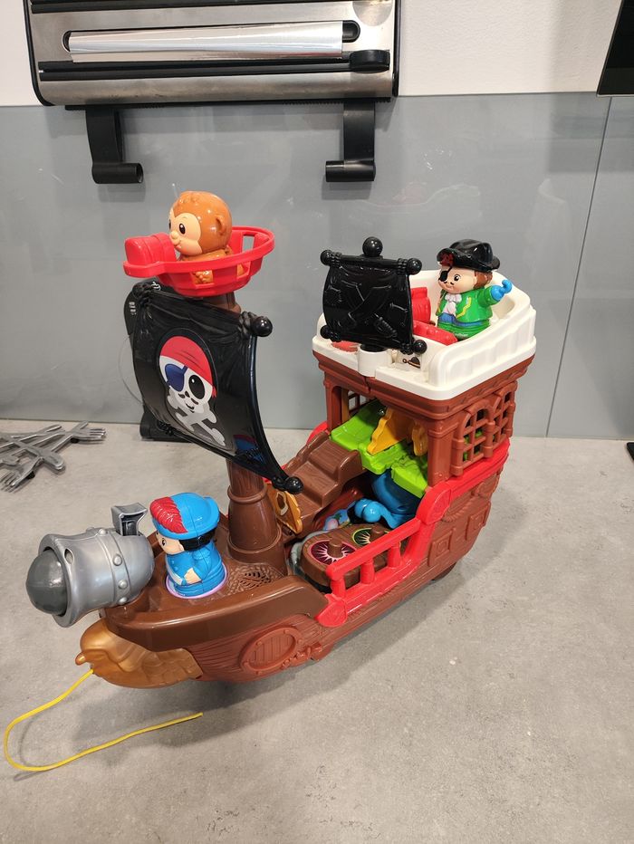 Bateau Pirate VTech Tut Tut Copains – Très bon état