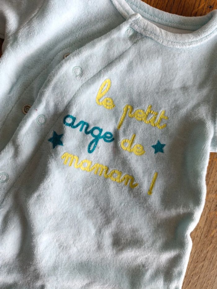 Pyjama 1 mois - photo numéro 2