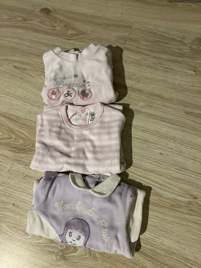 Lot 7 pyjamas velours 6 mois - photo numéro 3