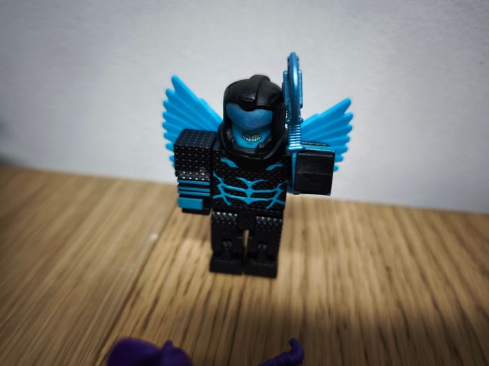 Voiture + personnage Roblox Velocity Phantom - photo numéro 2